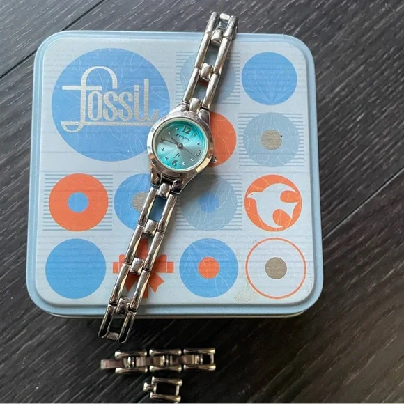 Fossil Watch - Picture 2 of 9